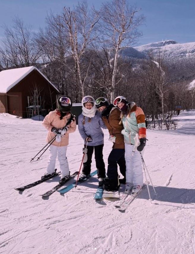 MT Ski Club Photo of Group on the Slopes